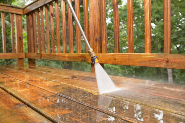 Best Roof Washing  in Connersville, IN